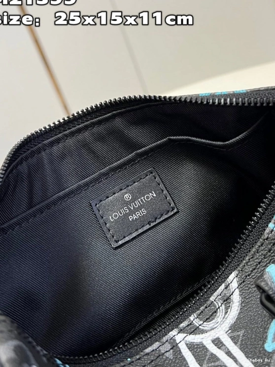 LOUIS KEEPALL VUITTON BANDOULIÈRE 25 0801